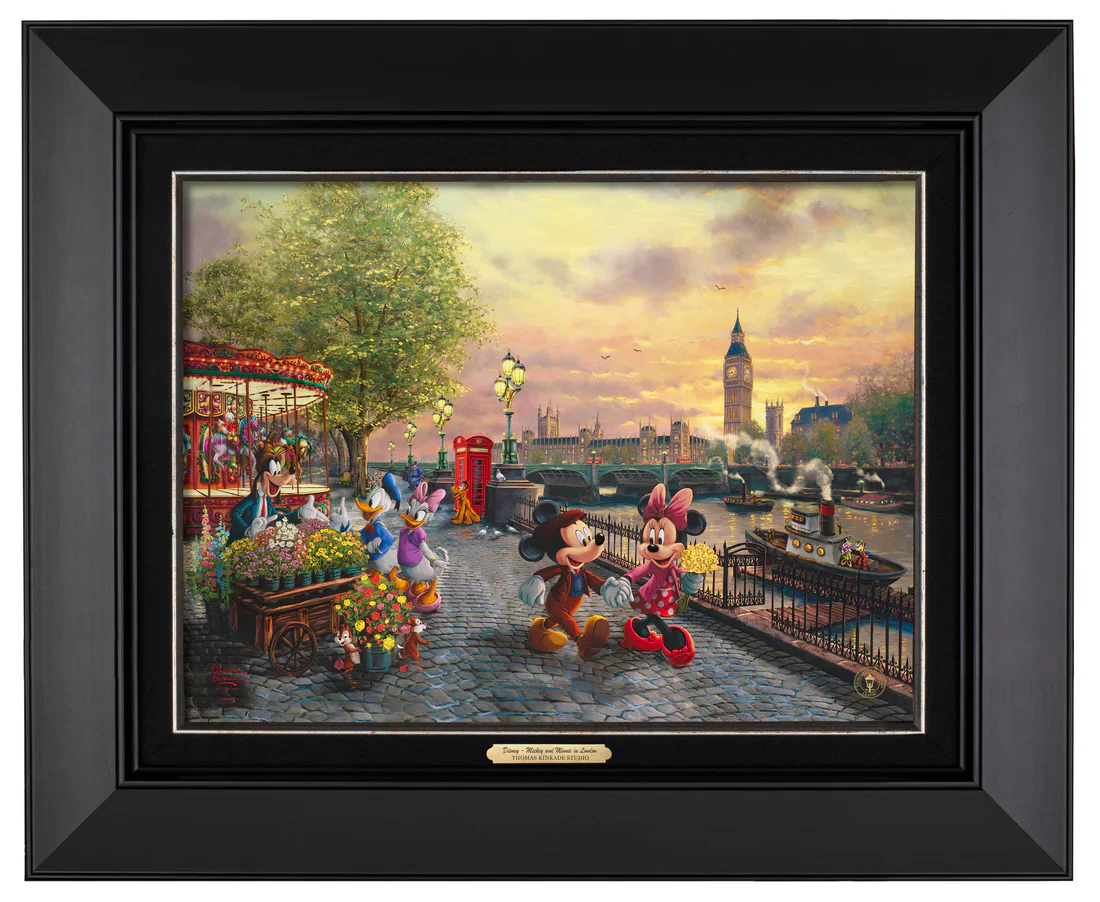 Mickey and Minnie in London - Image 3